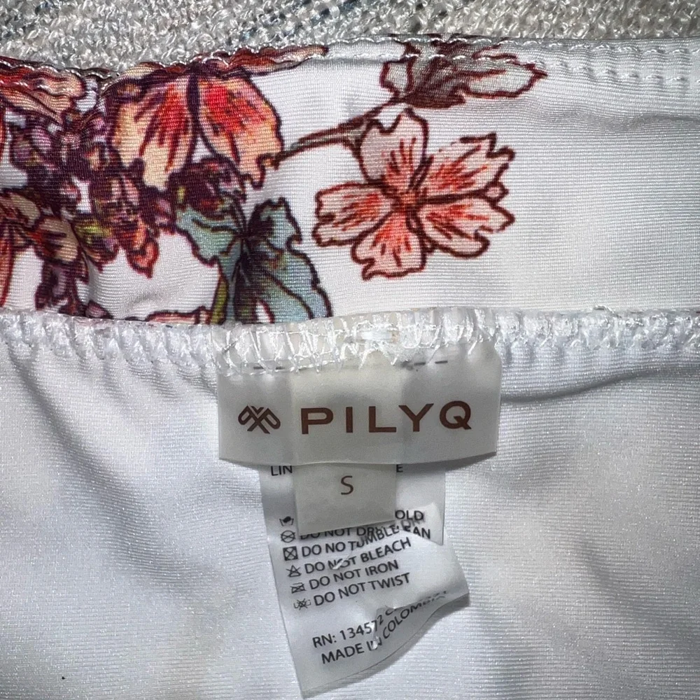 Pily Q Bikini - Picture 3 of 5